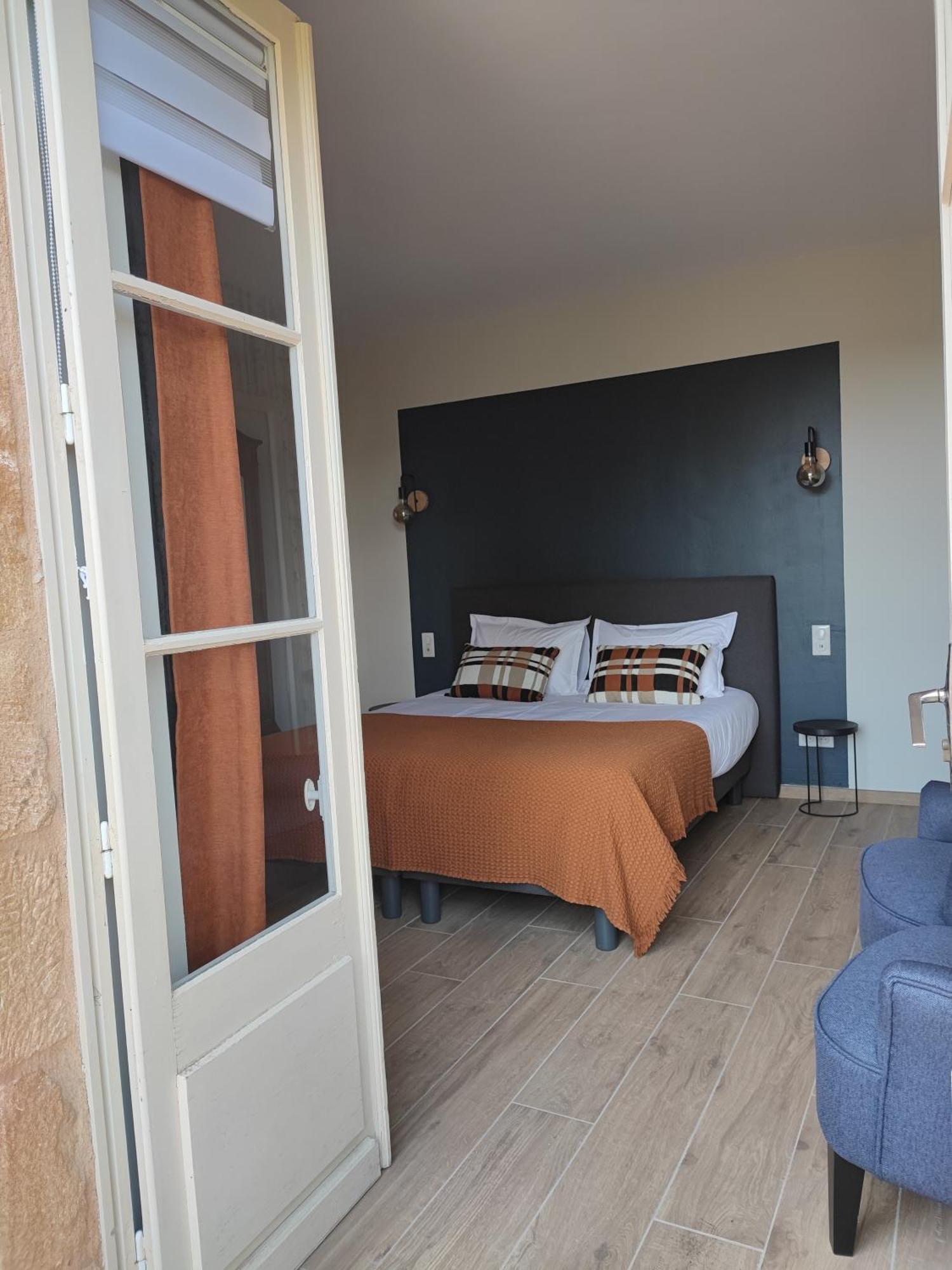 Le Clos Versailles Beynac Extérieur photo